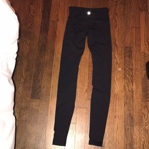 Lululemon wunder under leggings size 2